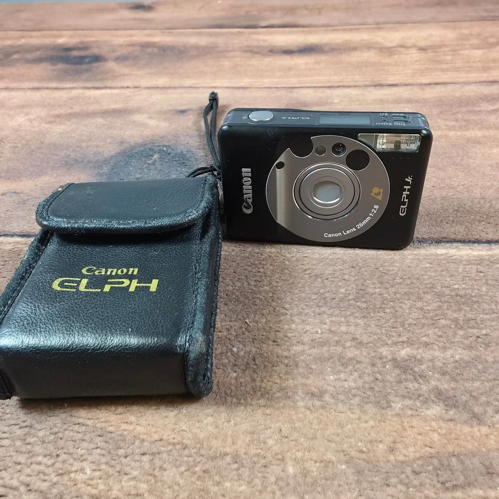 Canon ELPH Jr Film Camera 26mm f/2.8 Black For Parts Repair APS Point and Shoot